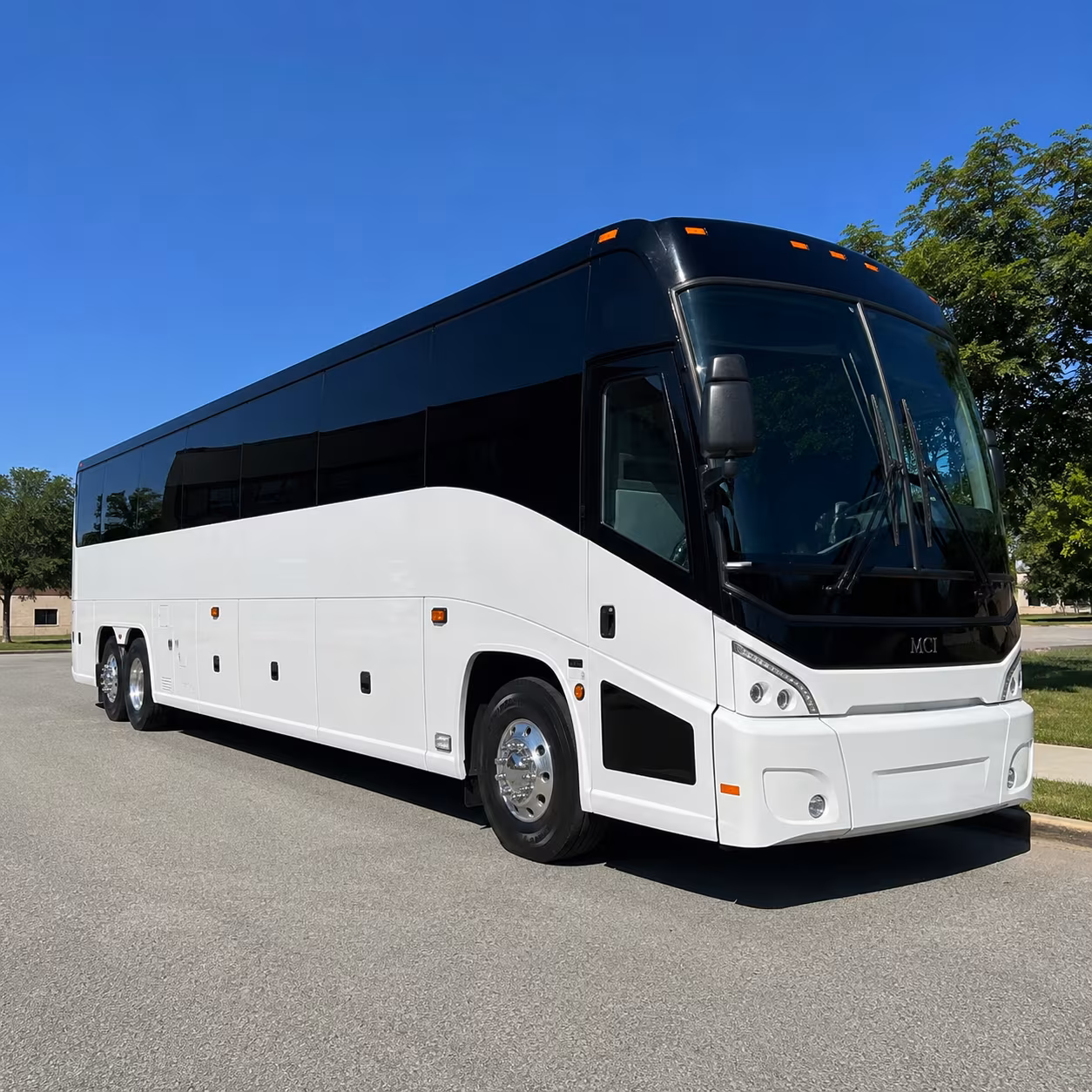 durham 40 passenger charter bus