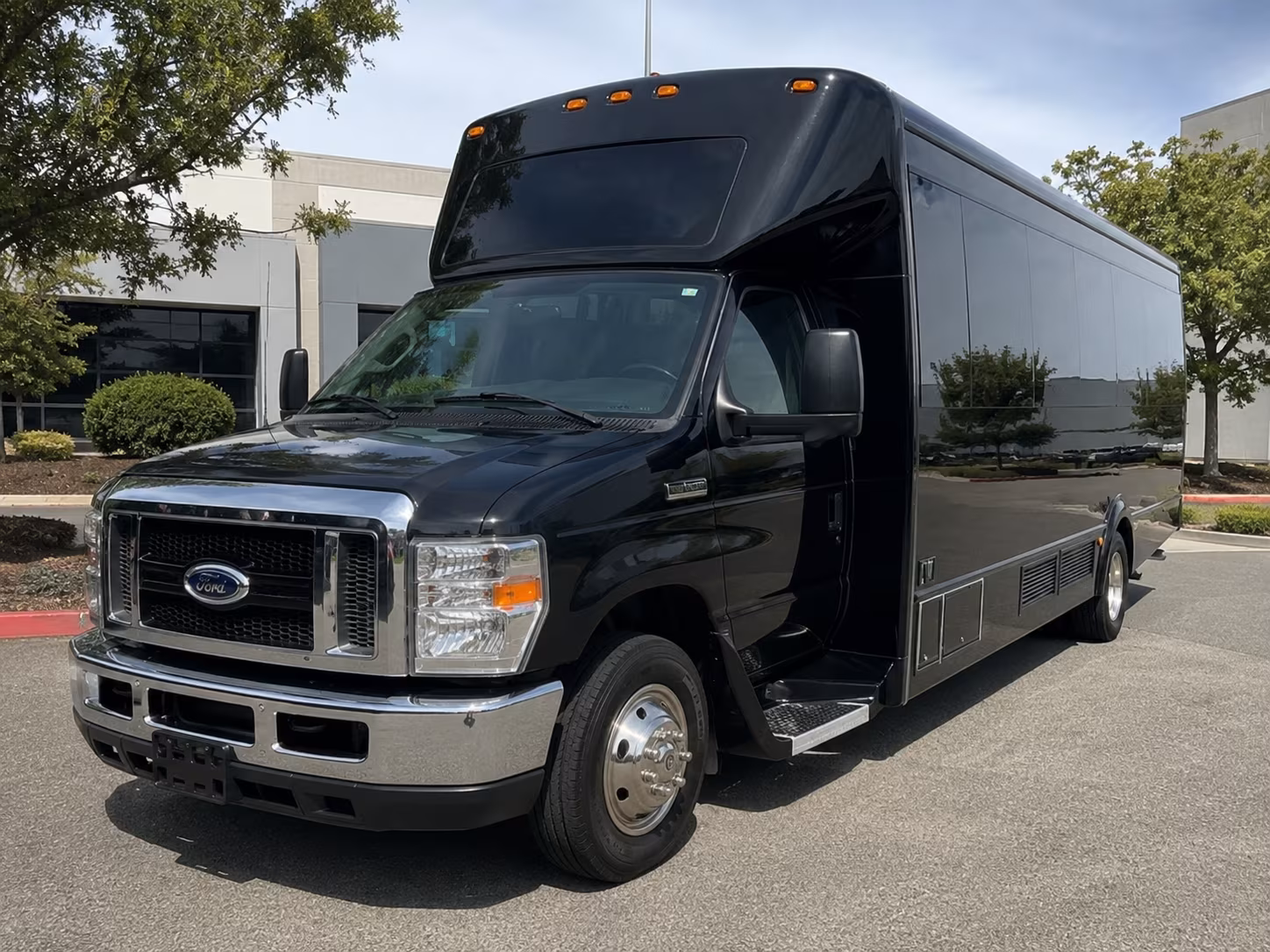 durham new years eve party bus rental