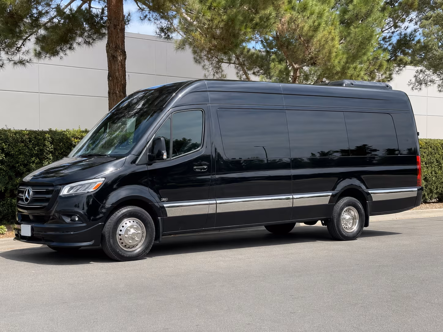 reserve transportation for your next bachelor or bachelorette party 3