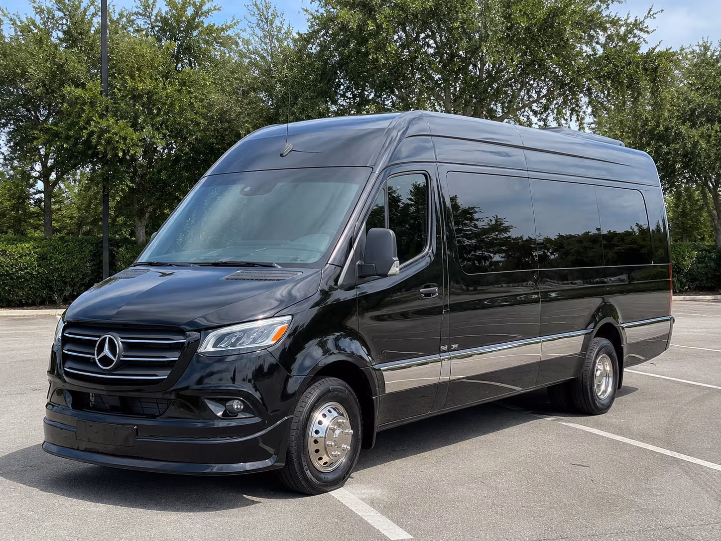 reserve transportation for your next wedding 1